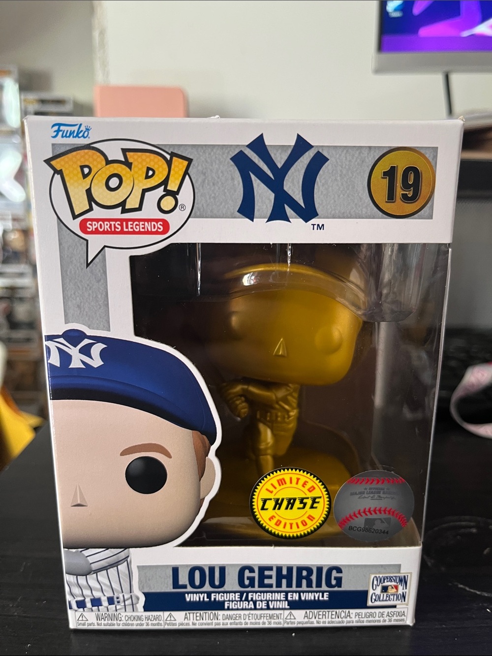 Funko Gold Lou Gehrig Vinyl Chase Figure - NY Yankees